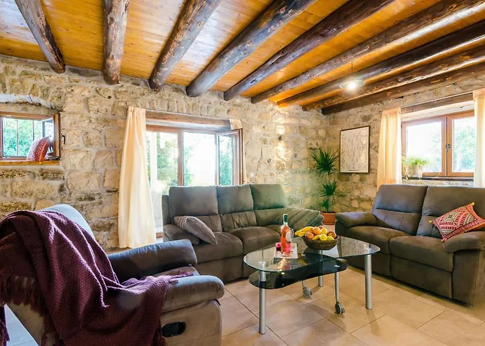 Lucijano Dubrovnik *