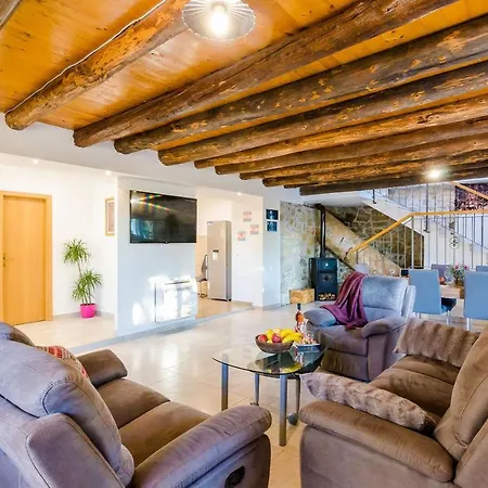 Lucijano Dubrovnik *