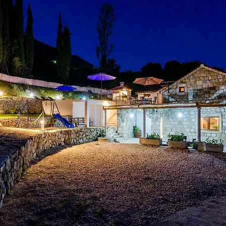 Lucijano Dubrovnik *