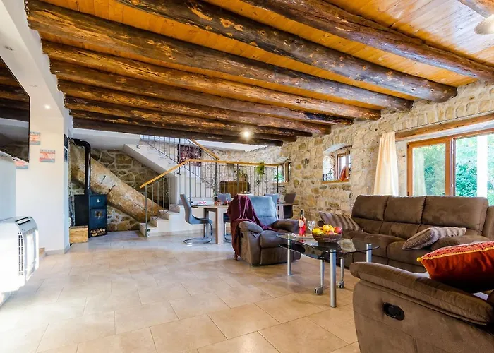 Lucijano Dubrovnik *