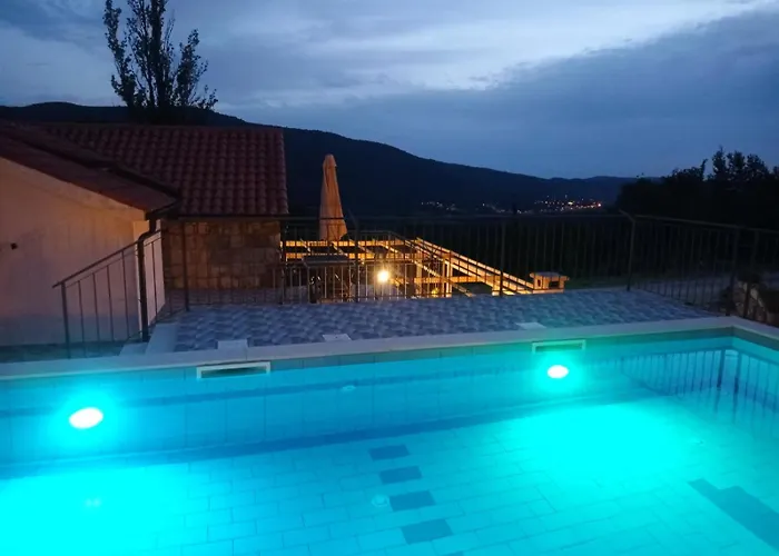 Lucijano Dubrovnik * Груда