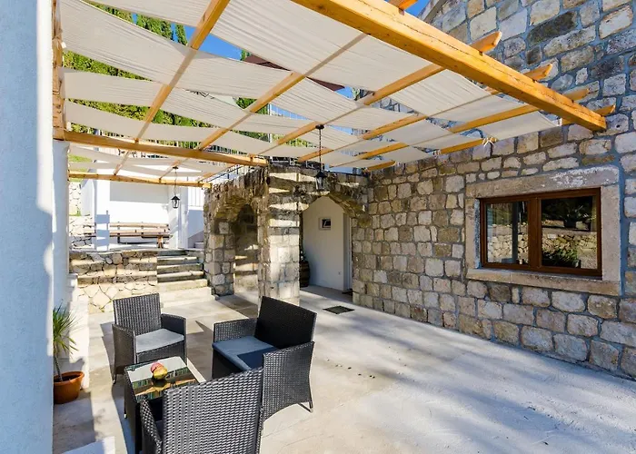 Lucijano Dubrovnik *